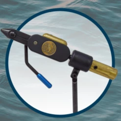 Regal Revolution Vise - Black