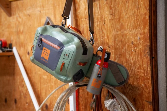 Fishpond Thunderhead Bear Spray Holder 4 Fishpond Thunderhead Bear Spray Holder